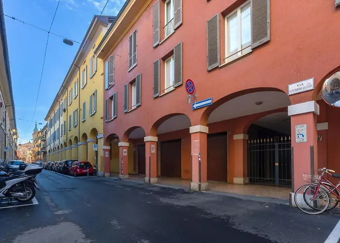 Lägenhet Guesthost - Santa Maria Dei Servi X3 Bologna